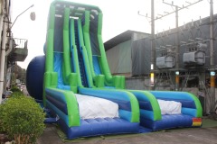 giant inflatable water slide