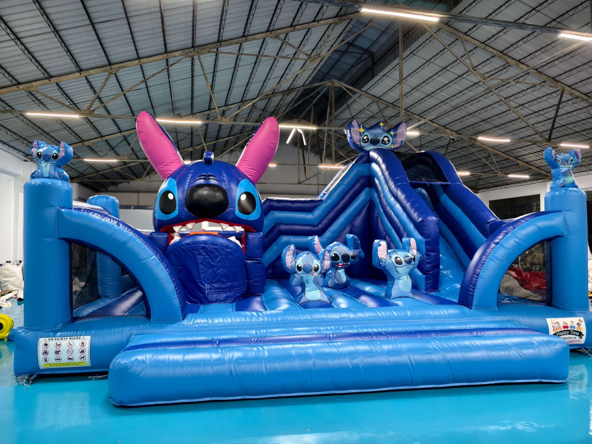 indoor bounce house