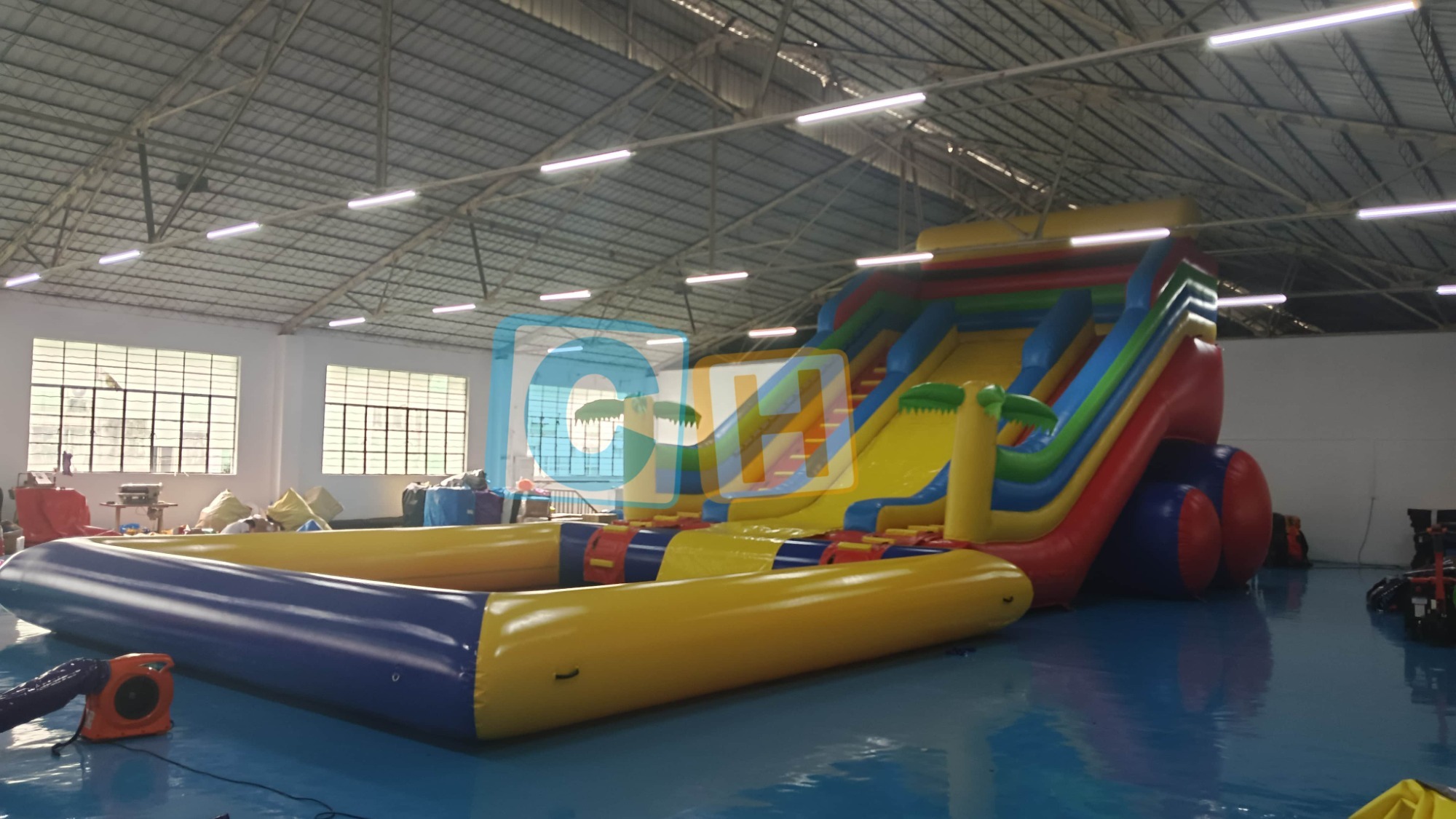 Large inflatable pool with slide