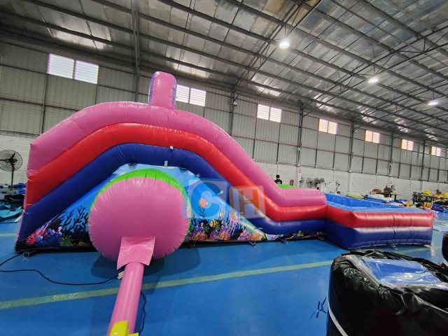 Double water slide inflatable