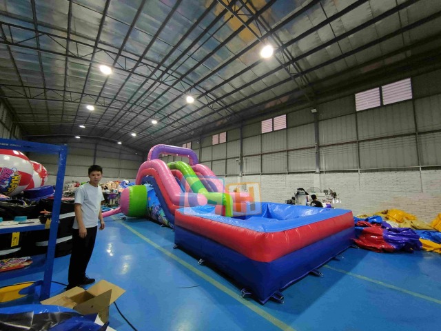 Double water slide inflatable