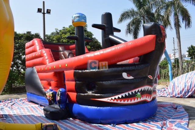 Inflatable Bounce Slide