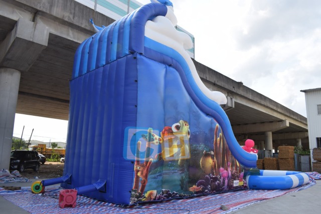 Commercial inflatable water slides for adults