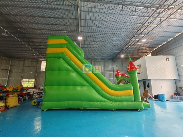 Inflatable Bouncer With Slide