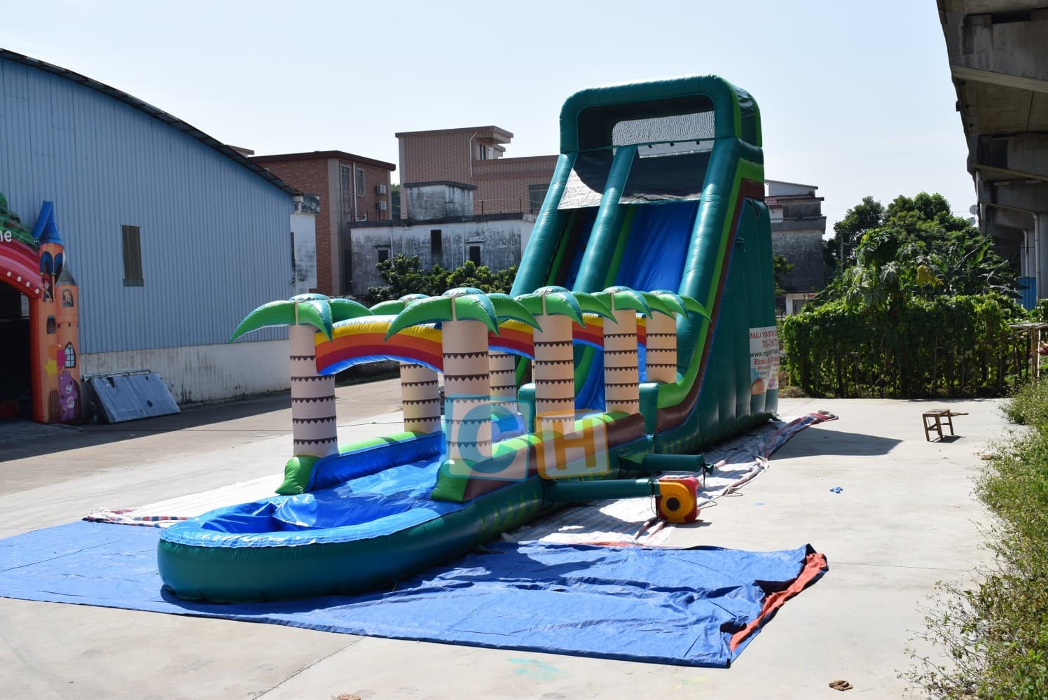 Large inflatable water slide