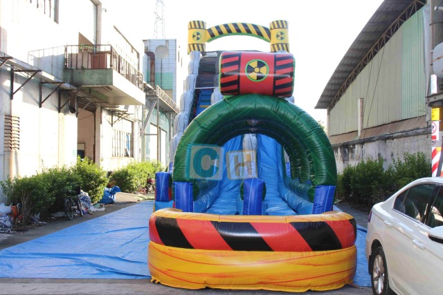 Water slide inflatable