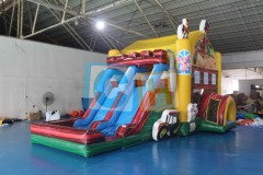 Bouncy Castle With Water
