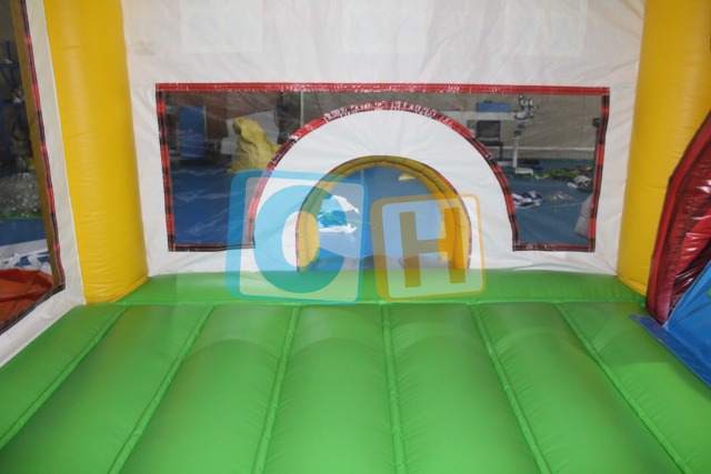 Bouncy Castle With Water
