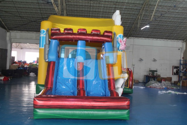 Bouncy Castle With Water