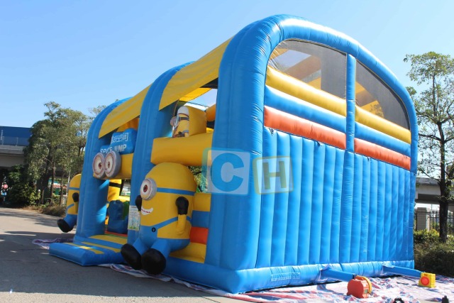 Inflatable minions bouncer playground