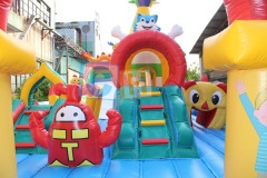 Commercial obstacle course inflatable playgrounds