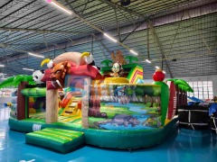 Giant Animal theme inflatable playground with slide