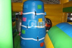 Giraffe Bounce House Games