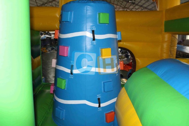 Giraffe Bounce House Games