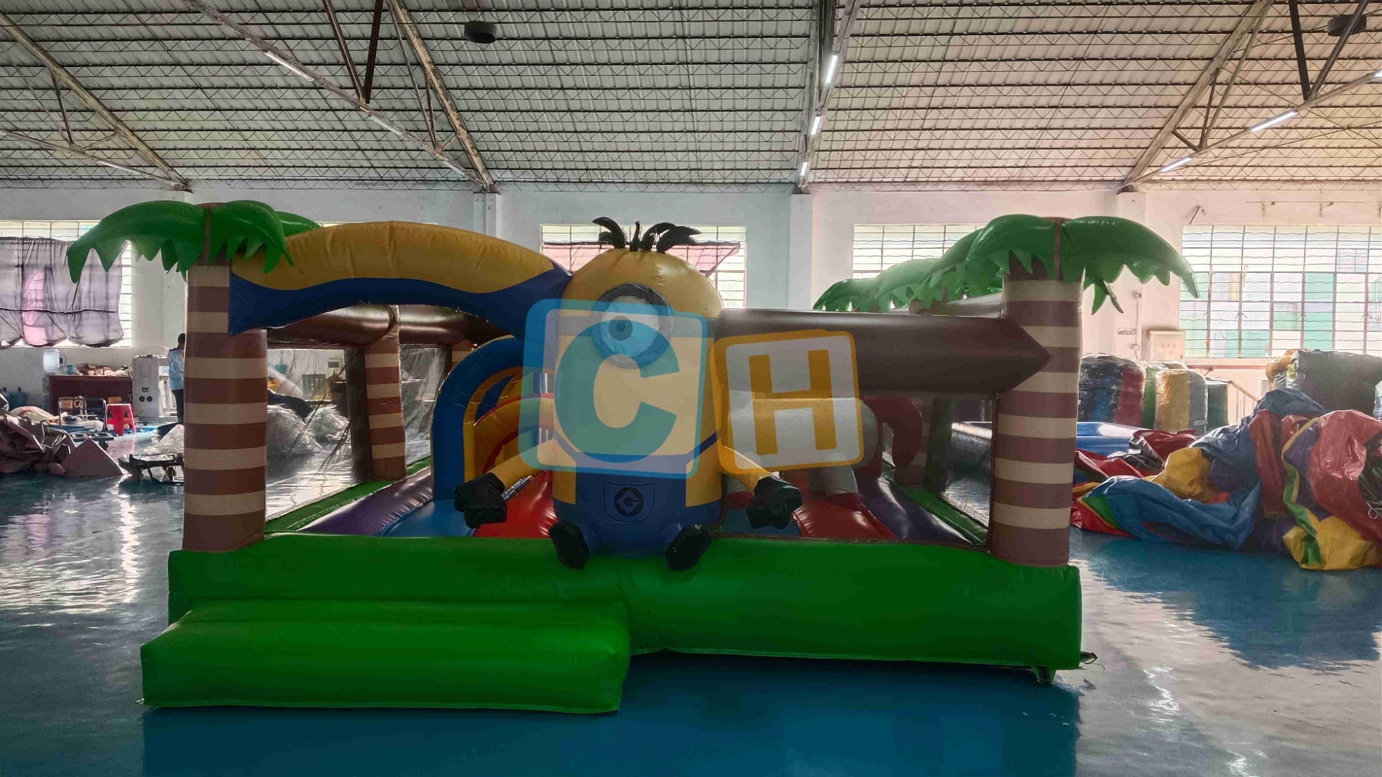 Minions Large Bouncy House With Obstacle