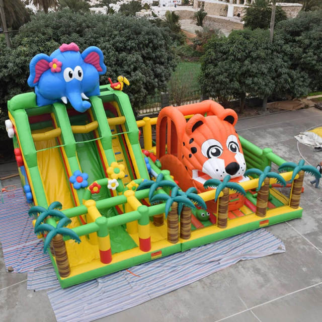 Jungle-Themed Inflatable Fun City for Children
