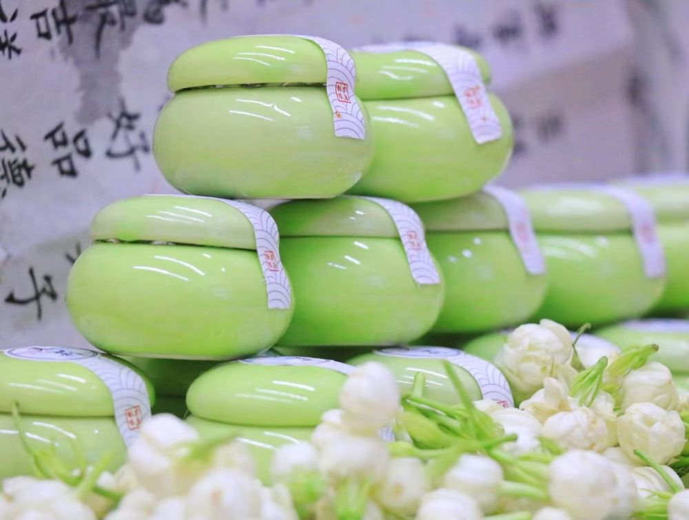 Solid perfume--Special Prize