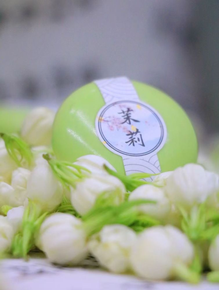 Solid perfume--Special Prize