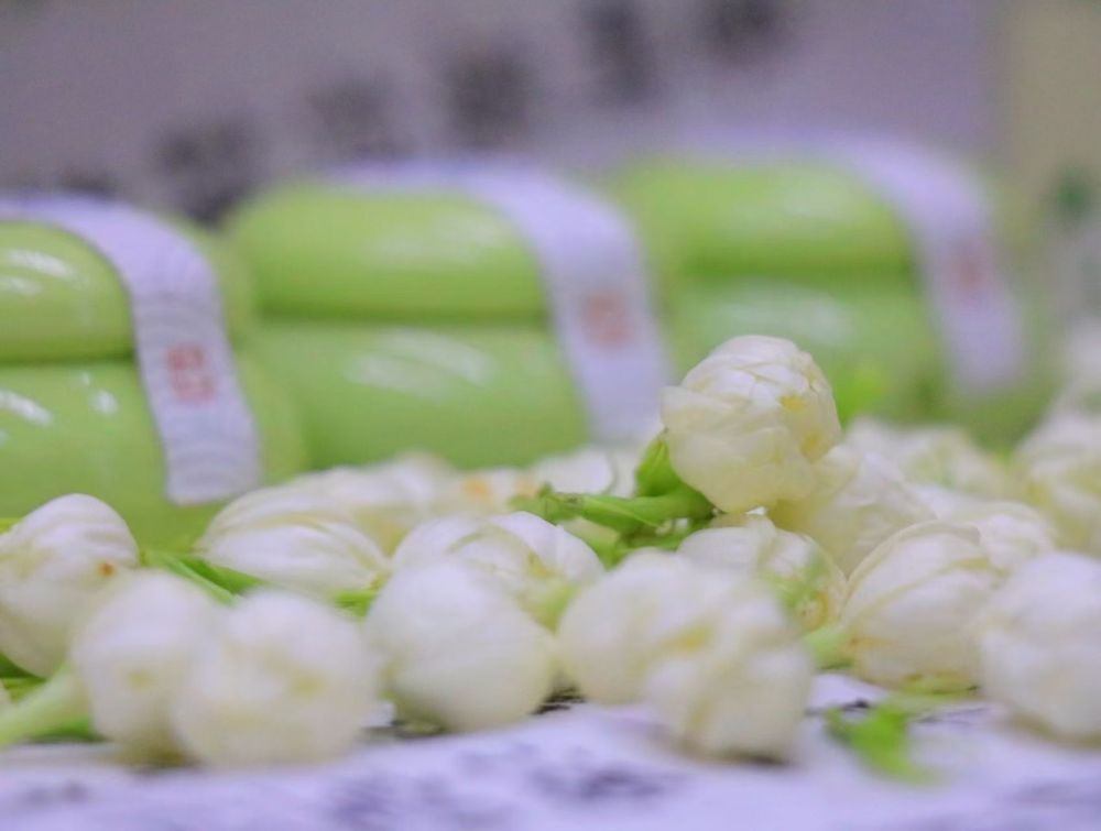 Solid perfume--Special Prize