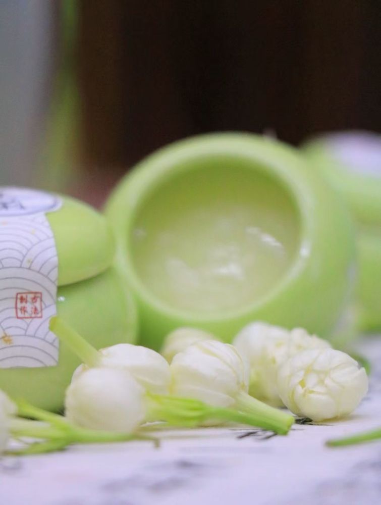 Solid perfume--Special Prize