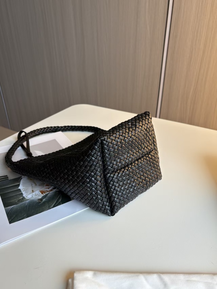 Small Woven N/S Park Tote Bag in Leather