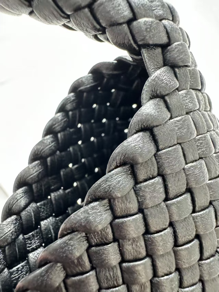 Small Woven N/S Park Tote Bag in Leather