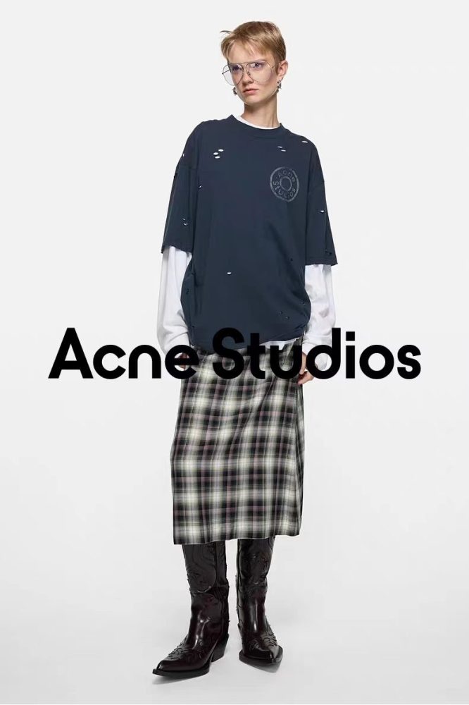 Exford U Small Button Logo T-shirt