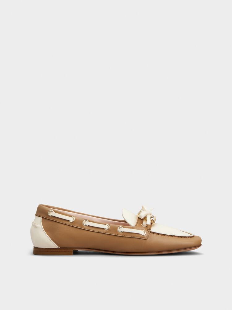 Très Vivier Boat Loafers in leather