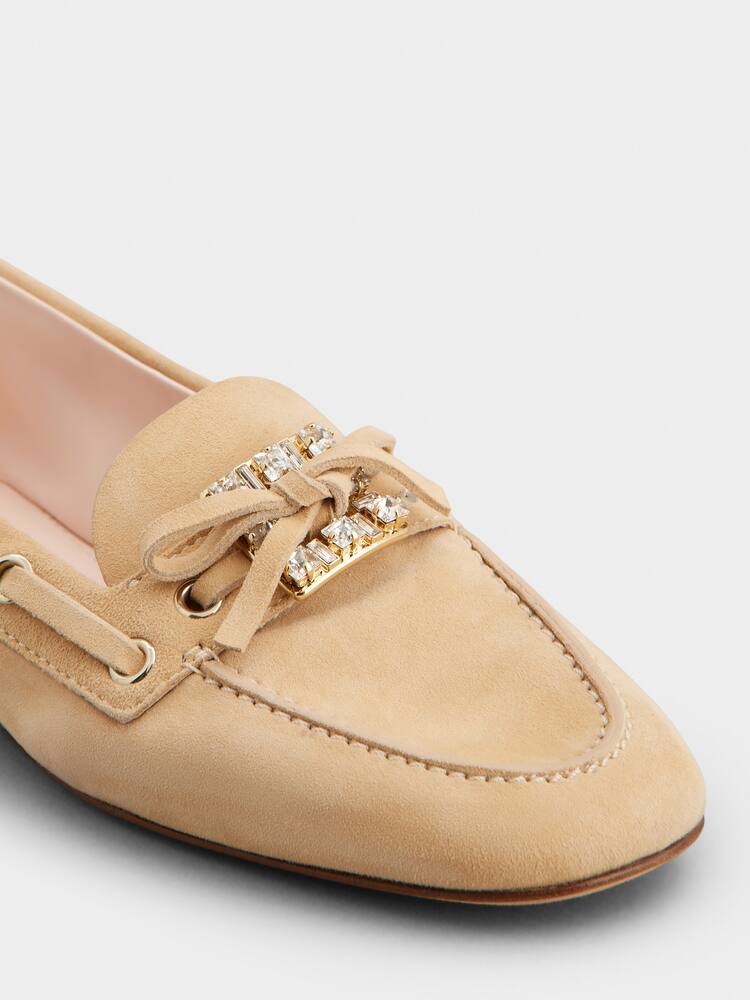 Très Vivier Boat Loafers in suede