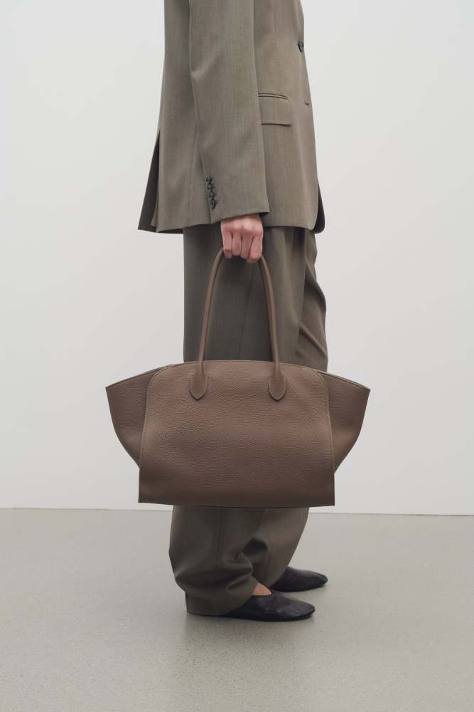 Marlo 14 Bag in matte grained calfskin leather