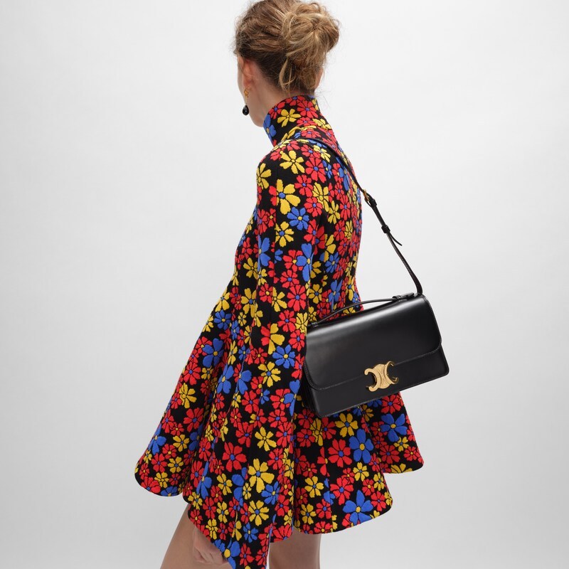 MEDIUM TRIOMPHE FOLIO IN SHINY CALFSKIN