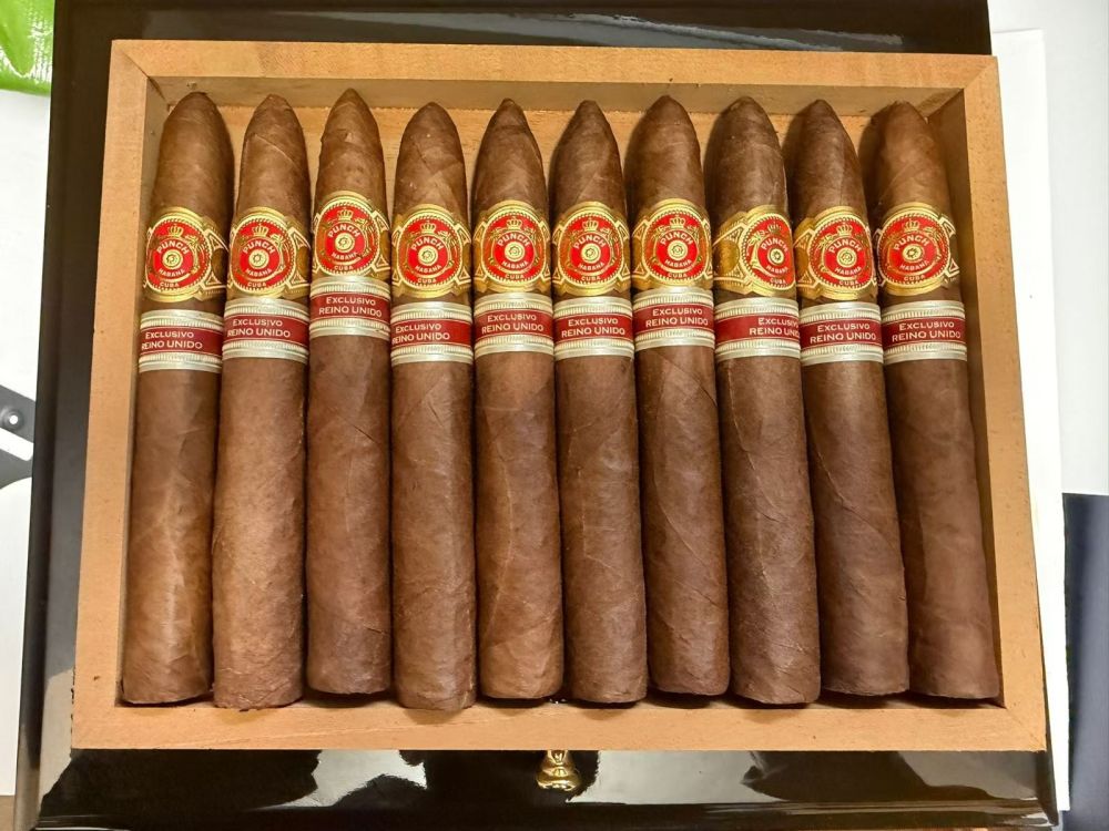 Punch Serie D'Oro No.1 2008 潘趣一号英国区域限定保湿盒版（香港自提）