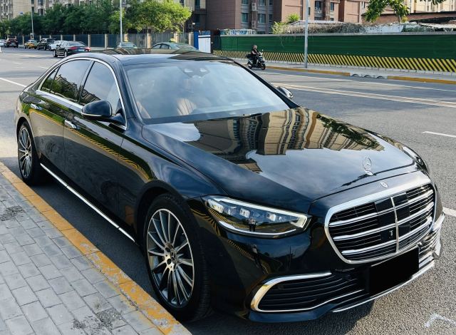 メルセデス・ベンツ S400L