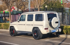 メルセデス・ベンツ G63（ホワイト）