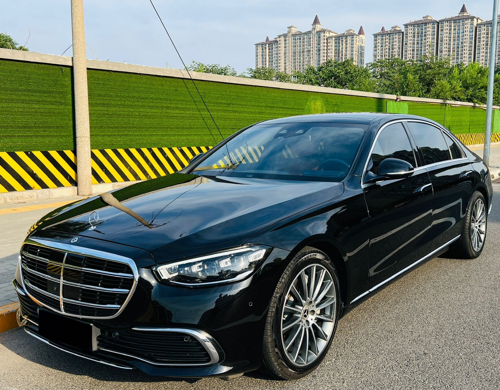 メルセデス・ベンツ S400L