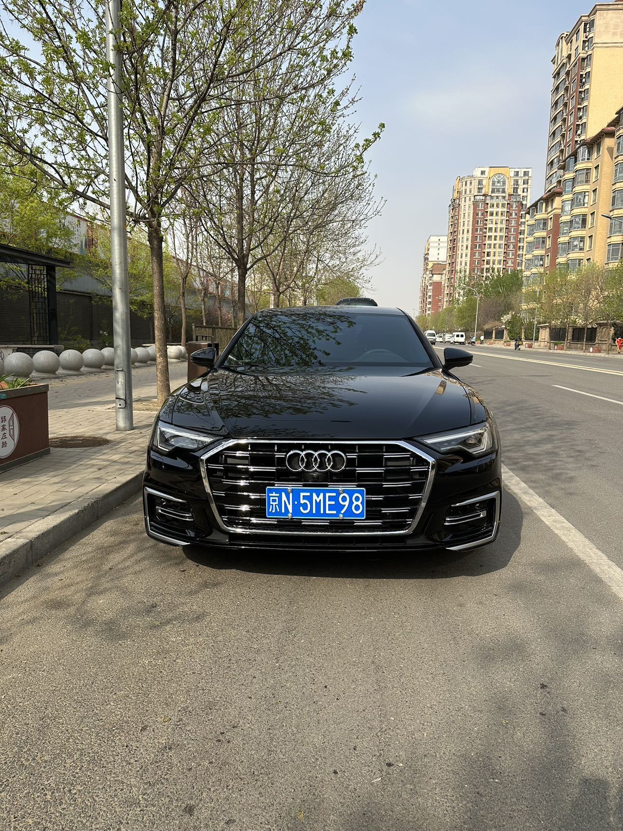 最新型アウディ A6L