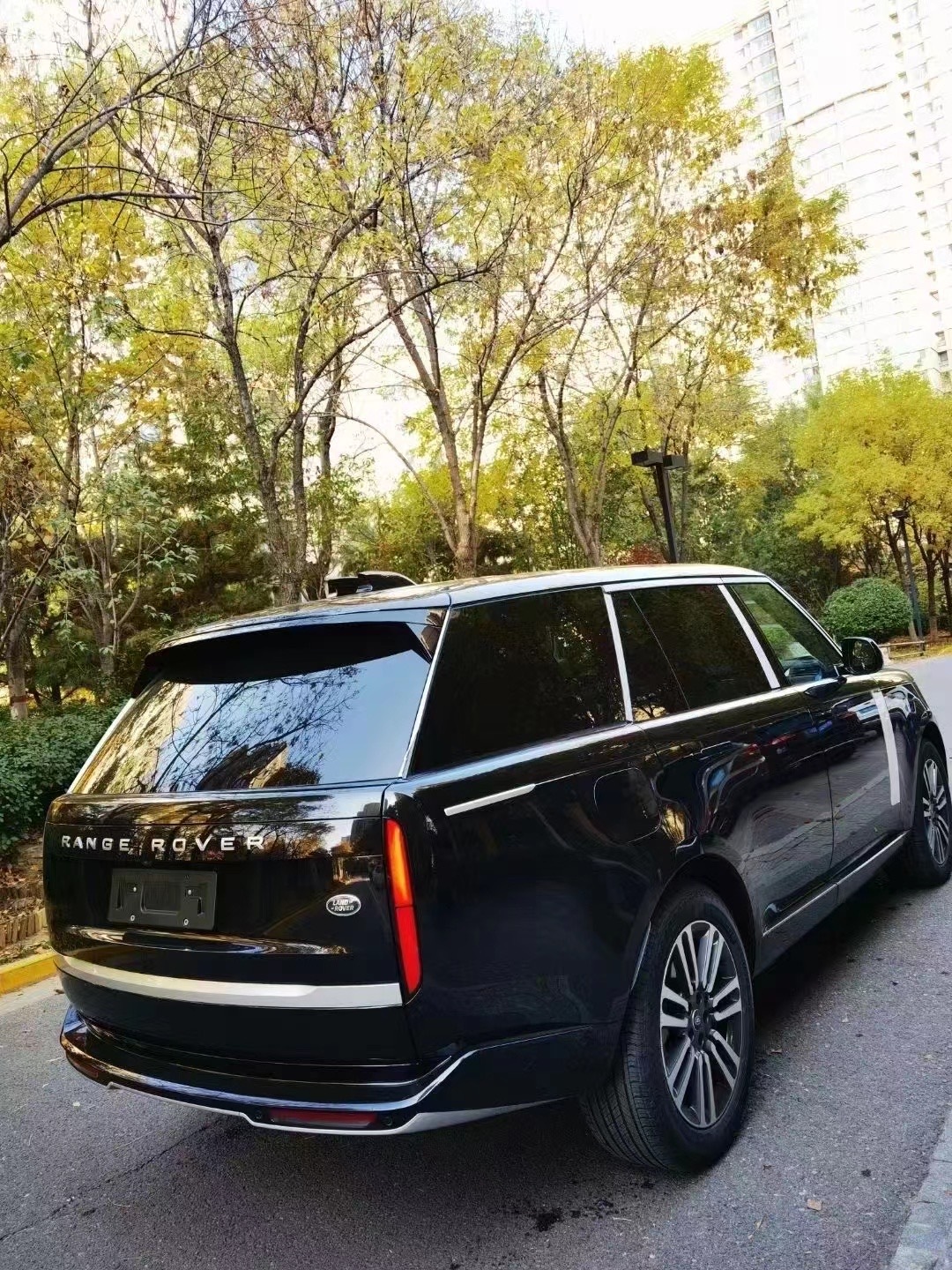 最新型ランドローバー レンジローバー