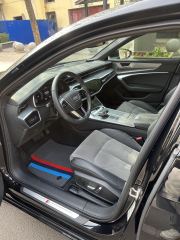 最新型アウディ A6L