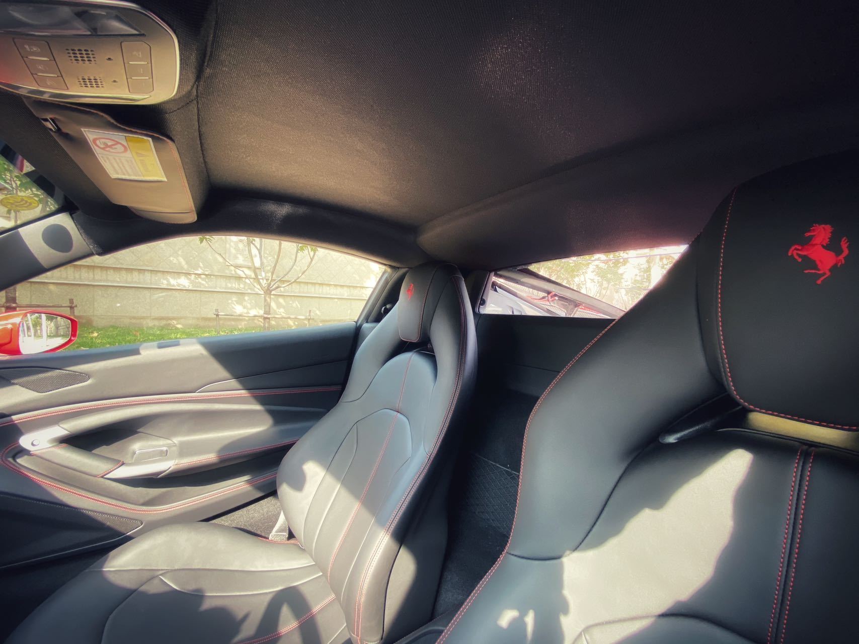 最新型フェラーリ F8