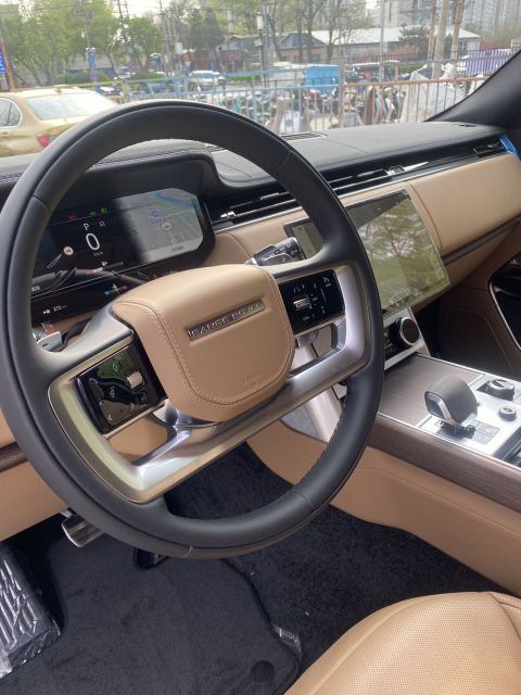最新型ランドローバー レンジローバー