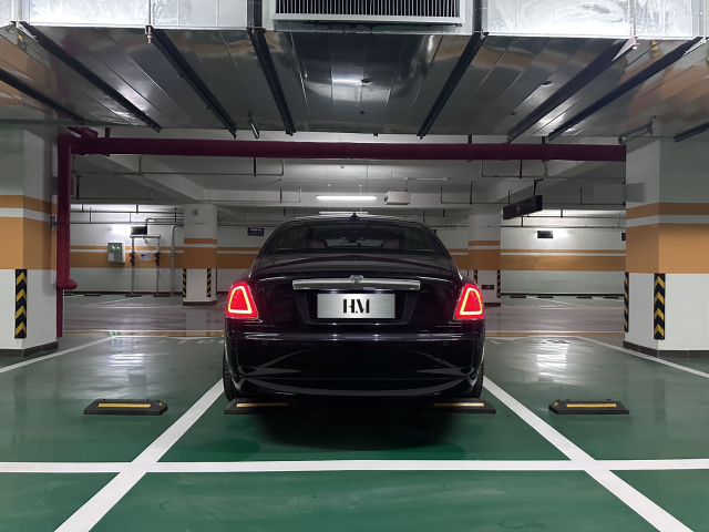 ロールスロイス ゴースト