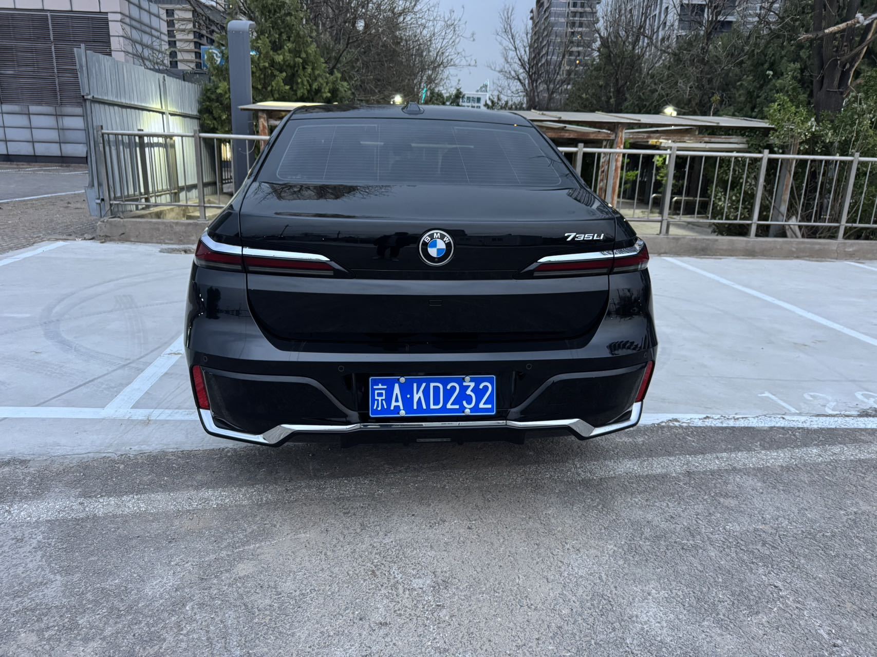 BMW 735