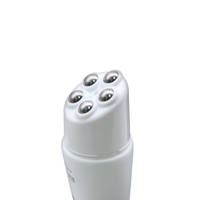 Durable Plastic Squeeze Tubes For Lotion With Massage Roller Ball