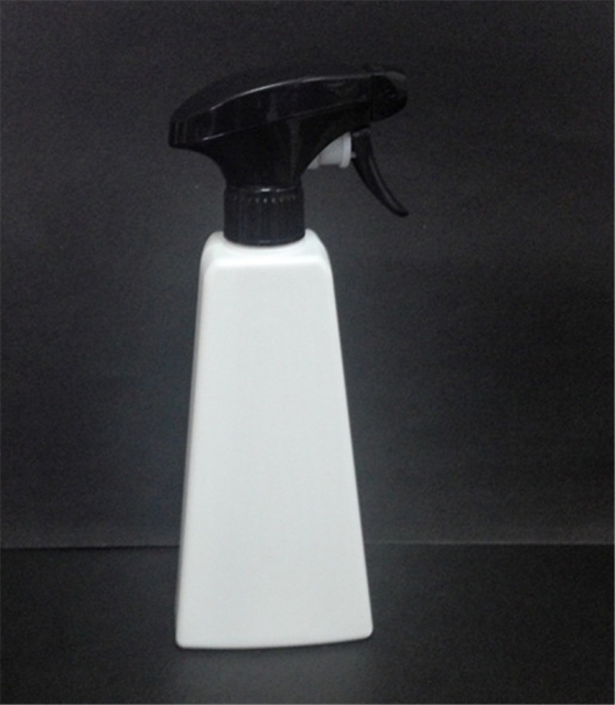 Cleaning Use Water Spray Container , Large Capacity Plastic Mist Spray Bottle