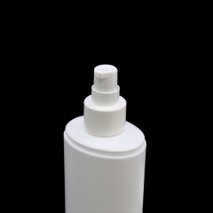 White Empty 200ml HDPE Cosmetic Plastic Lotion Bottles With Pump