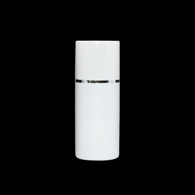 White Empty 200ml HDPE Cosmetic Plastic Lotion Bottles With Pump