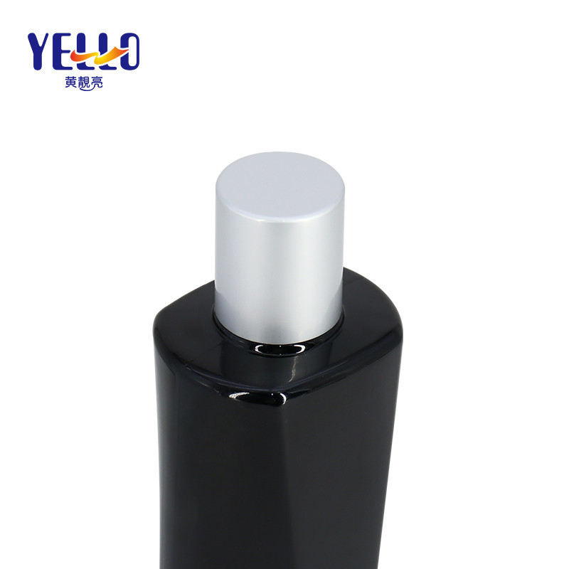 Red Color Unique Empty Shampoo Bottles 500ml PET Plastic With Pump Dispenser