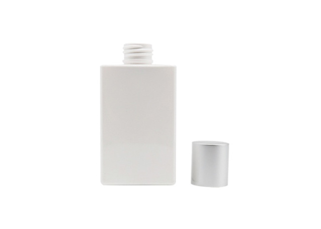 Reusable PET Empty Lotion Bottle Square Shape White / Green Color
