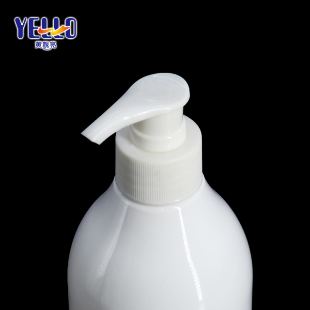 Disc Cap 450ml Refillable Shampoo Bottles / Shampoo Pump Bottles For Hotel Wholesale