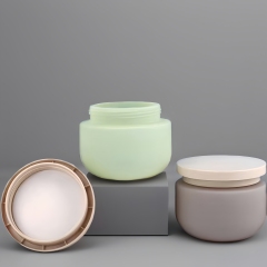 Eco Friendly Empty Round Matte Container 8Oz 250Ml Plastic Cosmetic Butter Jar With Screw Cap for Body Scrub